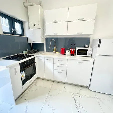 Appartement 8 Boekarest